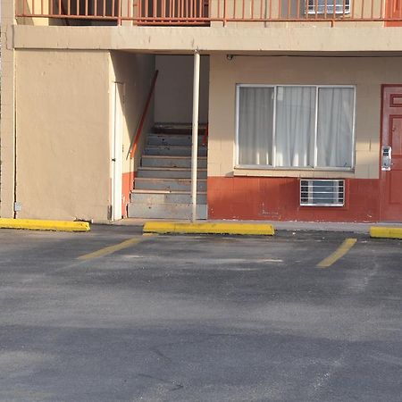 Budget Inn Snyder Exterior photo