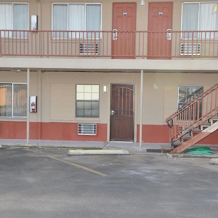 Budget Inn Snyder Exterior photo